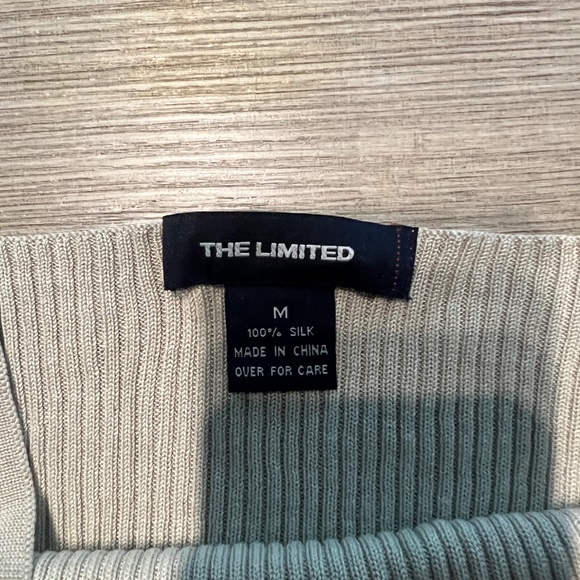 The limited basic tank tank top - Picture 4 of 5